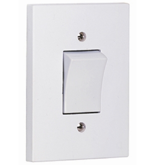 CONJUNTO AQUATIC 4X2 INTERRUPTOR PARALELO 10A - PIAL LEGRAND