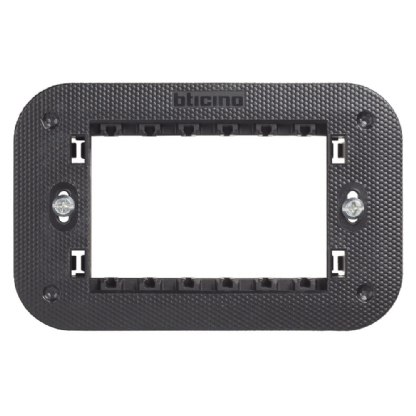 SUPORTE 4X2 PARA 3 POSTOS LIVING NOW - BTicino Legrand