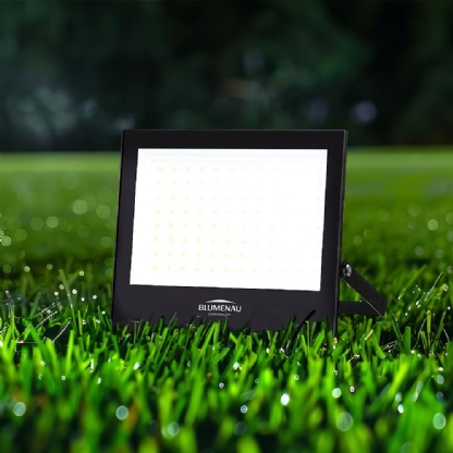 PROJETOR LED PLAY 100W BIVOLT LUZ NEUTRA 4100K 7800LM IP66 - BLUMENAU