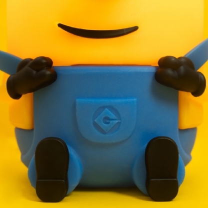 LUMINARIA DE MESA STUART MINIONS PARA 1 LAMPADA E27 - USARE