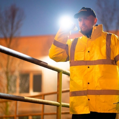 LANTERNA LED BIVOLT LUZ BRANCA 6500K HOBBY BRANCO TLE 07 - TASCHIBRA