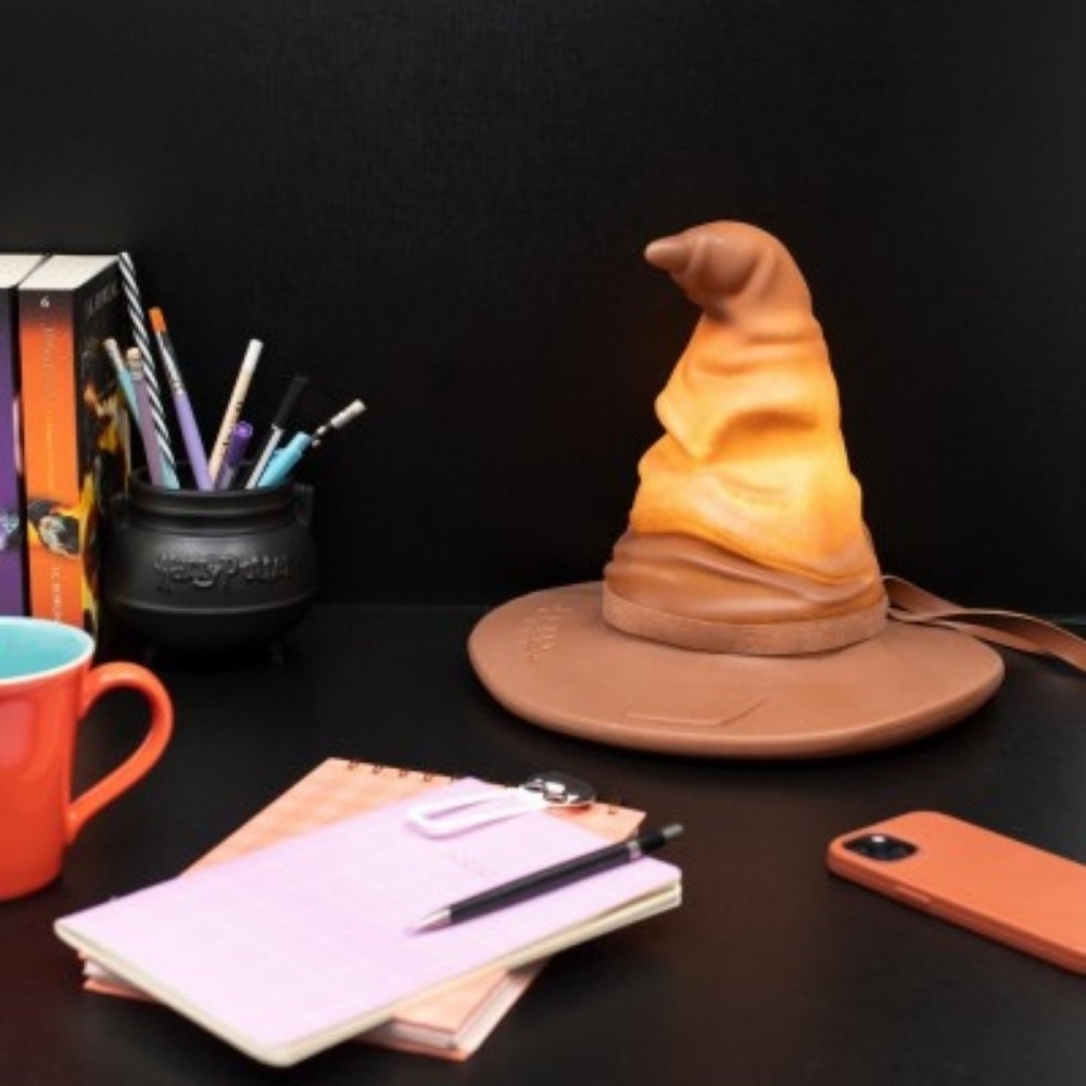 LUMINARIA DE MESA HARRY POTTER CHAPEU SELETOR PARA 1 LAMPADA E27 - USARE