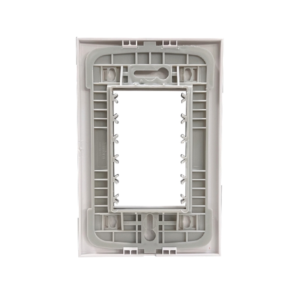 PLACA 4X2 PARA 3 POSTOS JUNTOS COM SUPORTE BRANCO INOVA PRO - ALUMBRA