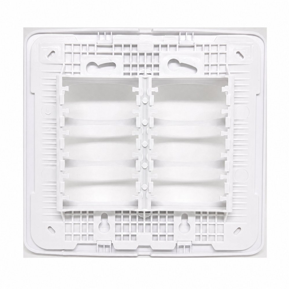 PLACA 4X4 PARA 6 POSTOS SEPARADOS COM SUPORTE BRANCO GRACIA MAXX - ALUMBRA
