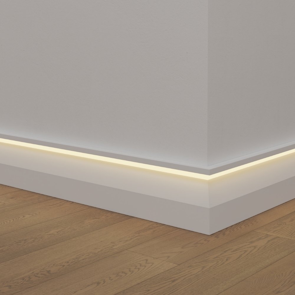 PERFIL SOBREPOR RODAPE 17,7MM BRANCO 1 METRO - LUMINATTI